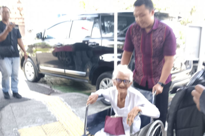 Menjadi Tersangka,