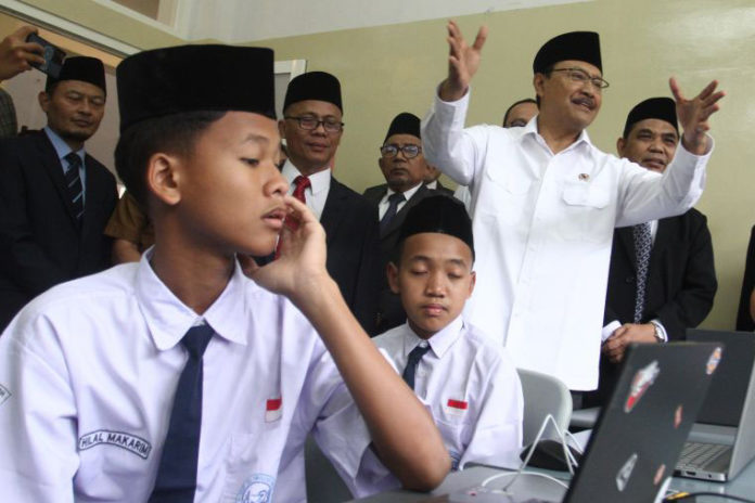 Mensos Ungkap Dua Kurikulum Pembelajaran Di Sekolah Rakyat 1