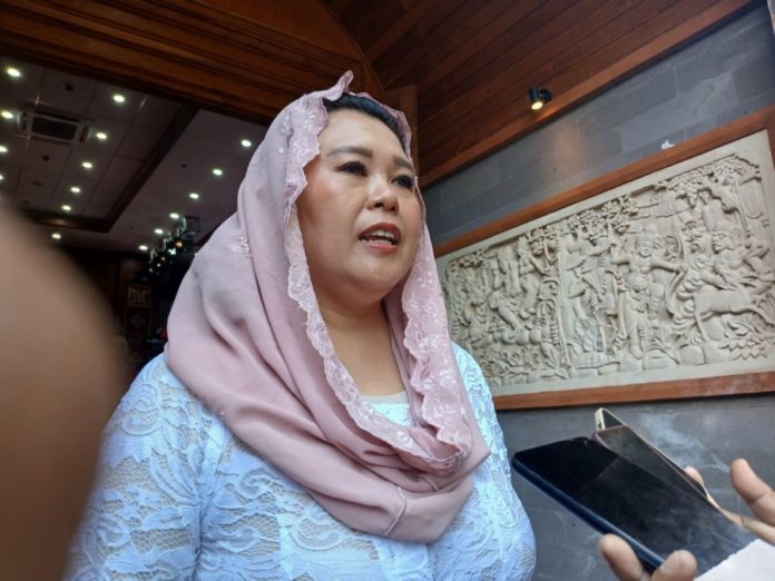 Putri Presiden Yenny Wahid Dukung Kebijakan Gubernur Koster Larang AMDK Di Bawah 1 Liter 1