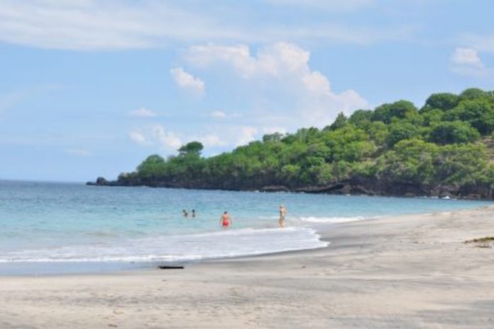 5 Alasan Pantai Virgin Di Karangasem