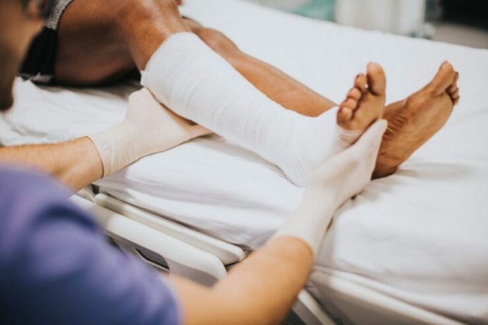 6 Cara Atasi Keseleo, Istirahat Hingga Obat Pereda Nyeri 1