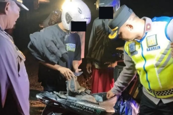 Cegah Kriminalitas, Polisi Sisir Wilayah Rawan Hingga Periksa Kendaraan 1
