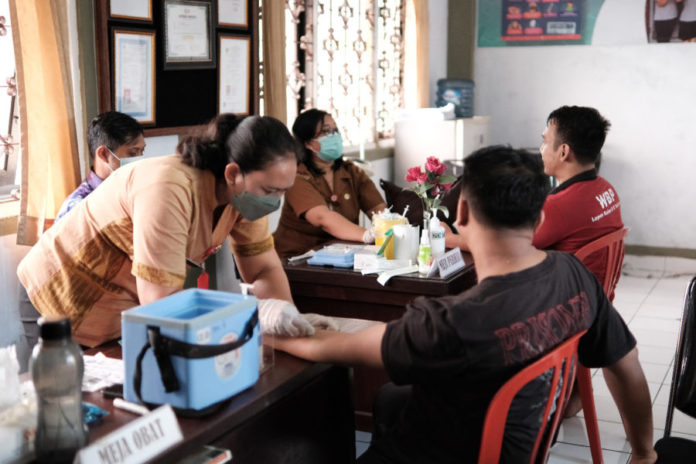 Cegah TBC, Ratusan Warga Binaan Lapas Tabanan Di Skrining 1