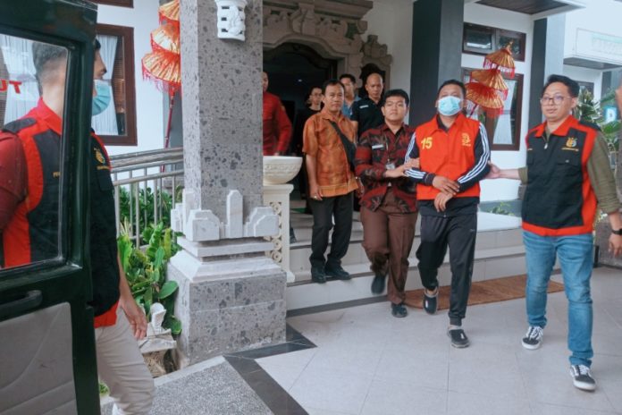 Diduga Korupsi Ratusan Juta, Ketua BUMDes Nawakerti Jadi Tersangka 1