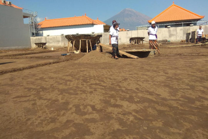 Enam Bulan Petani Di Amed Tidak Produksi Garam 2