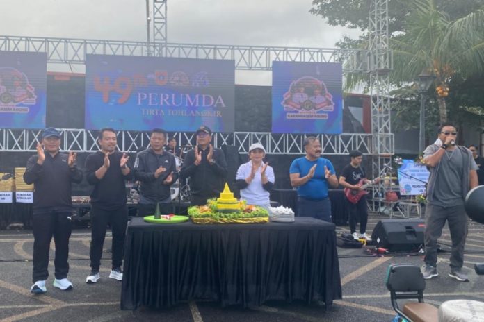 HUT Ke 49 Perumda Tirta Tohlangkir, Bupati Gus Par Minta Tingkatkan Layanan Pelanggan 1