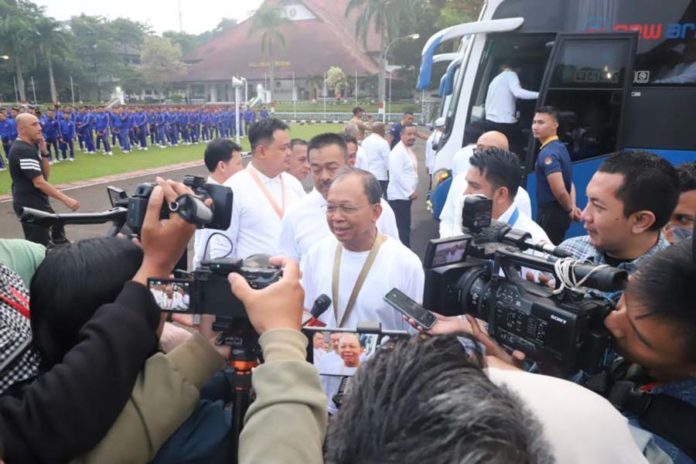 Ikut Retret Gelombang II, Gubernur Koster Ngaku Nyaman Tidur Di Barak 1