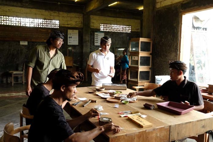 Industri Kerajinan Perak Di Celuk Makin Meredup 1
