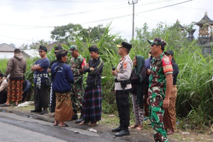 Komang Alam Dimakamkan, Keluarga Berharap Pelaku Dihukum Berat 1