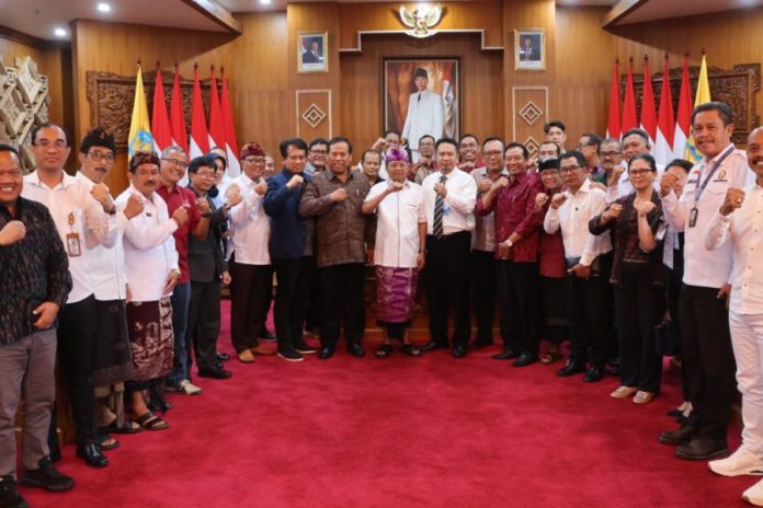 Kumpulkan Rektor Se Bali, Gubernur Koster Bahas Skema Pelaksanaan Program Satu Keluarga Satu Sarjana 1
