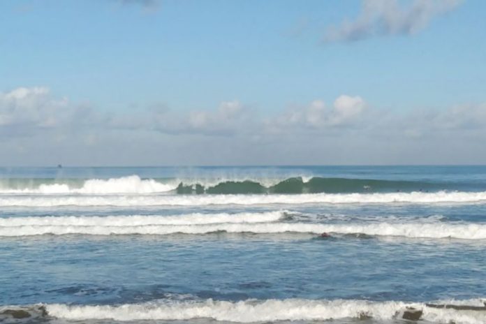 Masyarakat Bali Diminta Waspadai Angin Kencang Hingga 2 Juli 2025 1