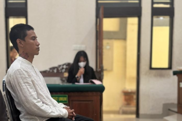 Oknum Ojek Online Dituntut Enam Tahun Penjara 1