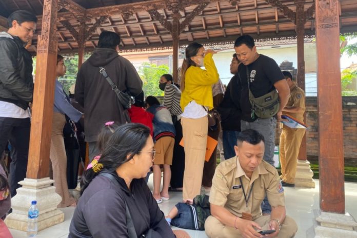 Ratusan Ortu Geruduk Kantor Disdikpora Denpasar, Pertanyakan SPMB SD 1