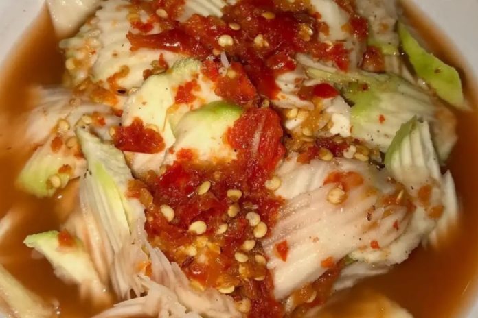 Segar Dan Gurih! Ini Resep Rujak Kuah Pindang Khas Bali 1