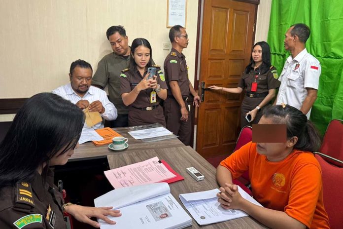 Selundupkan Sabu Ke Rutan Polsek Seririt, Sepasang Kekasih Terancam Hukuman Seumur Hidup 1