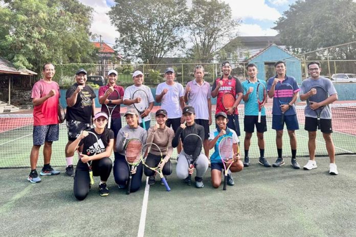 Tenis Lapangan Badung Diperkuat Tiga Anggota TNI AD Pada Porprov Bali Ke XVI 1