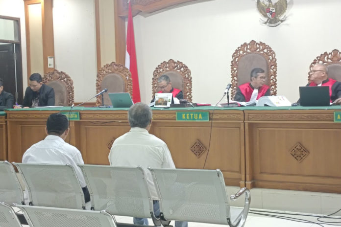 Terdakwa Korupsi PDAM Saling Bersaksi 1