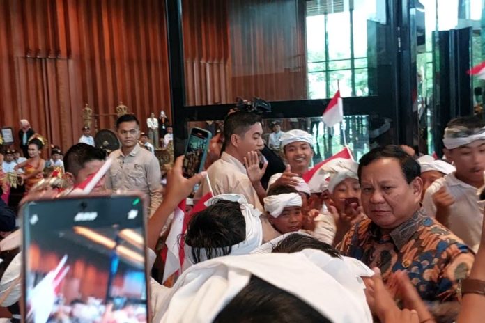 Tiba Di KEK Sanur, Presiden Prabowo Disambut Tari Pendet 1