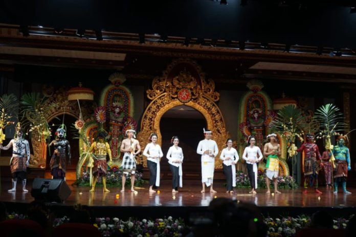 Tiga Busana Adat Gianyar Tampil Di PKB XLVII 1