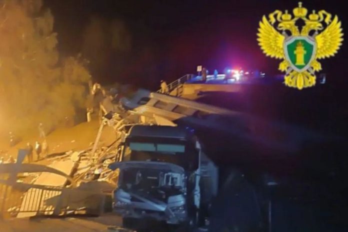 Tujuh Orang Tewas Tertimpa Jalan Layang 1
