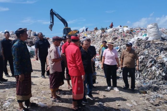 Warga Temesi Tunggu Pernyataan Gubernur Koster Terkait Penolakan Relokasi TPA Suwung Ke Temesi 1