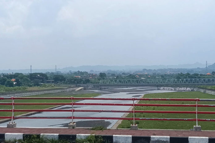 Antisipasi Banjir, Pemkab Berencana Tangani Sedimentasi Sungai Unda 1