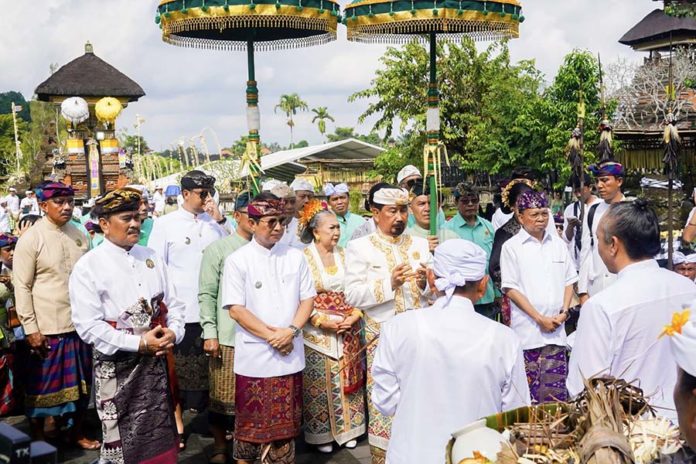 Bupati Bersama Wabup Badung Hadiri Prosesi Abiseka Ida Cokorda Mengwi XIII 1