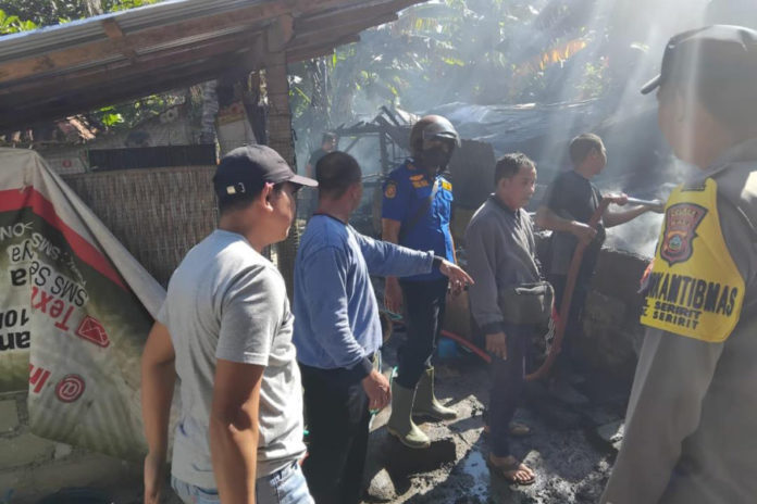 Ditinggal Sembahyang, Api Tungku Hanguskan Rumah Suparma Di Seririt 1