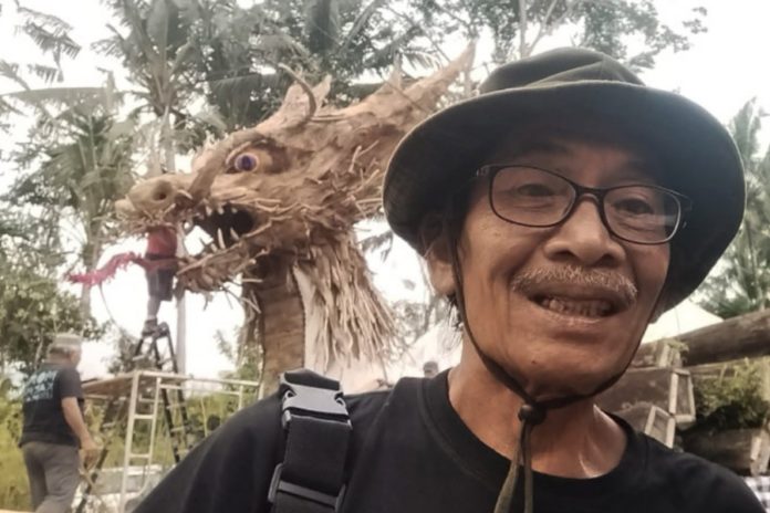 Instalasi Perahu Dan Naga Di Kedewatan, Simbol Perjalanan Manusia Yang Hanya Numpang Lewat 1