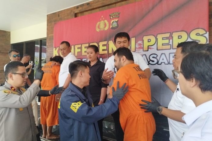 Kasus Perampokan Money Changer, Ini Modus 2 WNA Berhasil Larikan Rp190 Jutaan 1