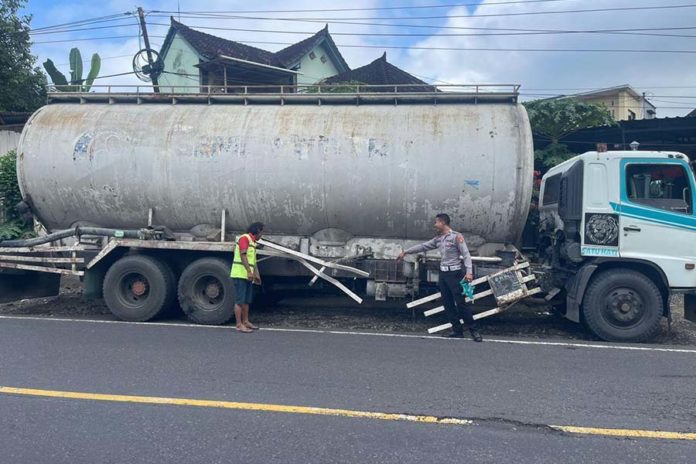Kecelakaan Maut Di Jalur Denpasar Gilimanuk, Satu Tewas Dan Tiga Luka 1