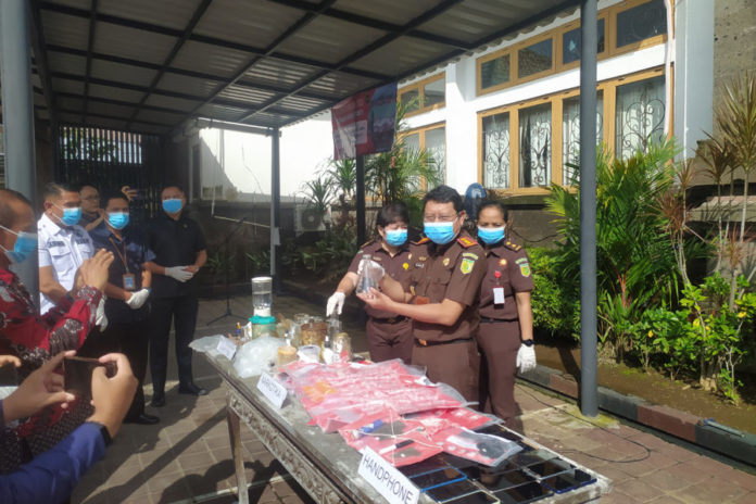 Kejari Gianyar Musnahkan BB Narkotika Dan Tindak Pidana Umum Yang Telah Berkekuatan Hukum Tetap 2