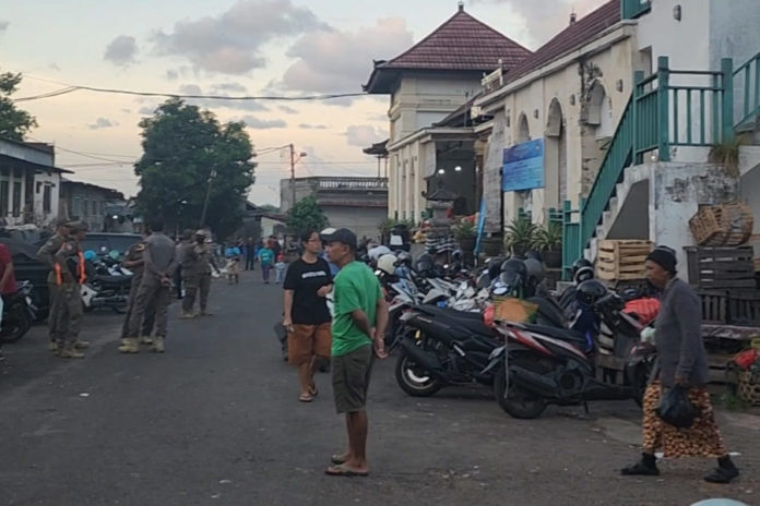 Lewati Batas Waktu, Pedagang Di Terminal Amlapura Barat Ditertibkan 1