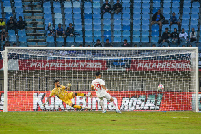 Liga Indonesia All Star Bermain Imbang Lawan Arema FC 1