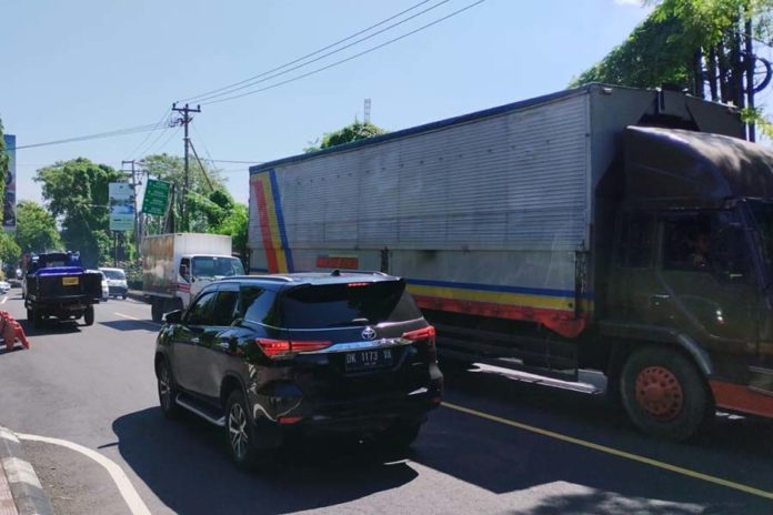 Medannya Lebih Berat, Sejumlah Truk Mogok Di Gitgit Dampak Pengalihan Arus Lalin Ke Jembrana 1
