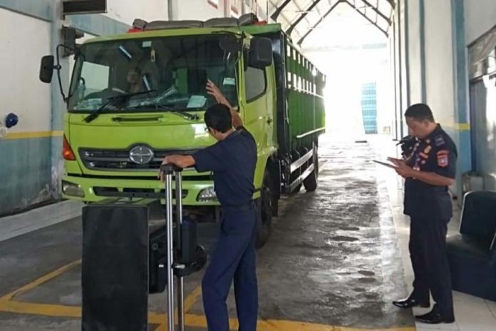 Meski Gratis, Masih Minim Angkutan Barang Dan Penumpang Karangasem Uji KIR 1