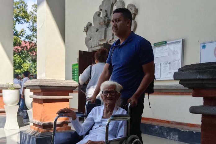 Nenek Reja Batal Jalani Sidang Tuntutan 1