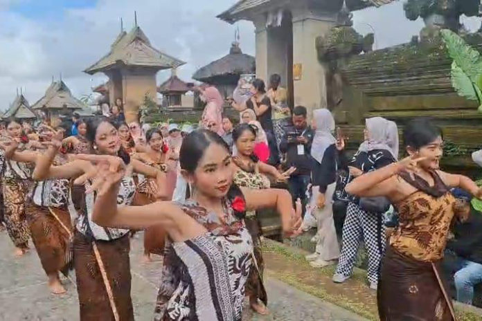 Pecah Kepadatan Wisatawan, Festival Penglipuran Difokuskan Di Tugu Pahlawan 2