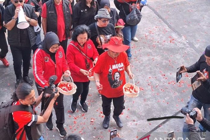 Peringati 29 Tahun Kudatuli, PDIP Gelar Tabur Bunga 1