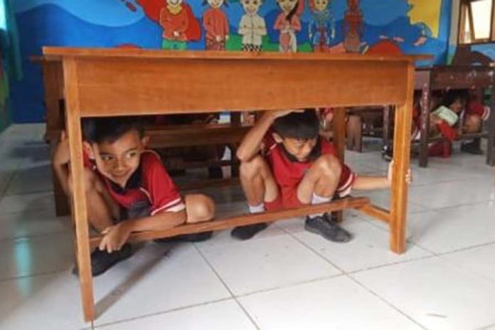 Ratusan Siswa SD Diperkenalkan Cara Penanggulangan Bencana 1