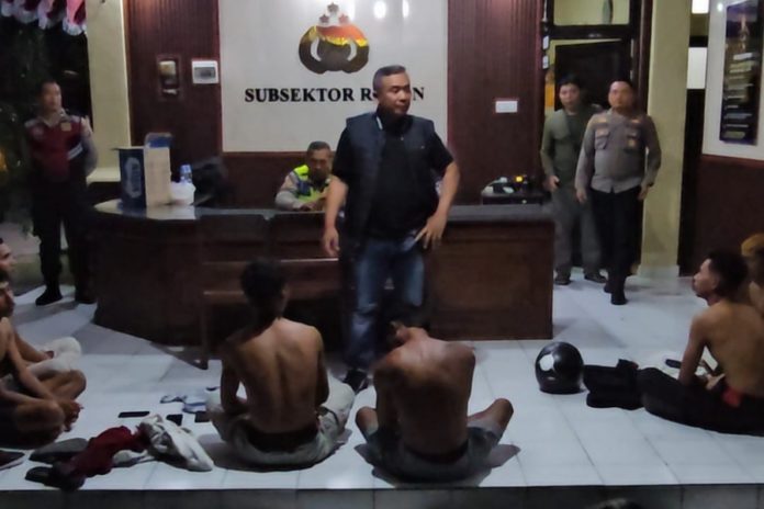 Ricuh Di Lapangan Renon, Belasan Warga NTT Diamankan 1