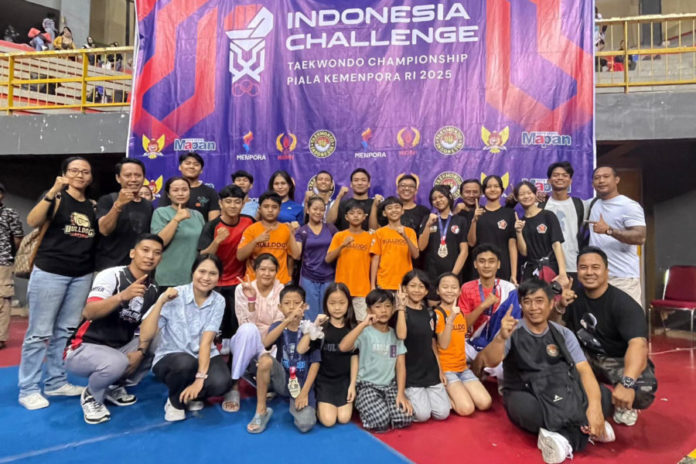 Taekwondo Buleleng Raih 15 Medali Pada Ajang Piala Kemenpora RI 2025 1