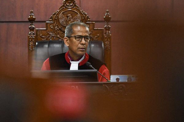 Uji Materi Menteri Dilarang Rangkap Pengurus Parpol Ditolak MK 1