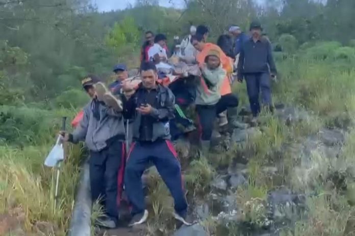Hendak Nunas Tirta Di Gunung Agung, Pamangku Meninggal Saat Perjalanan Ke Puncak 1
