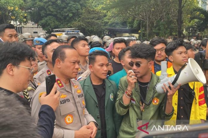 Insiden Tewasnya Ojol Terlindas Rantis, Ini Nama Tujuh Anggota Brimob Yang Langgar Etik 1