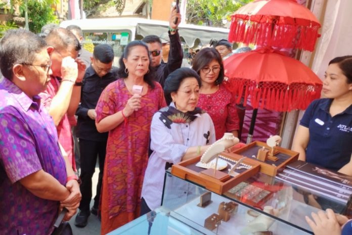 Kunjungi Stand UMKM Di Bulfest 2025, Megawati Sampaikan Pesan Ini Ke Pelaku Usaha Buleleng 1