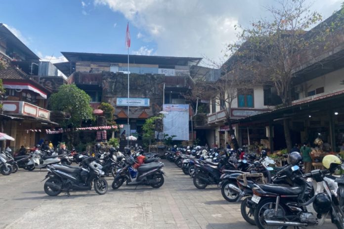 Meningkat Dibandingkan 2024, Ini Target Pendapatan Pasar Kreneng Per Bulannya 1