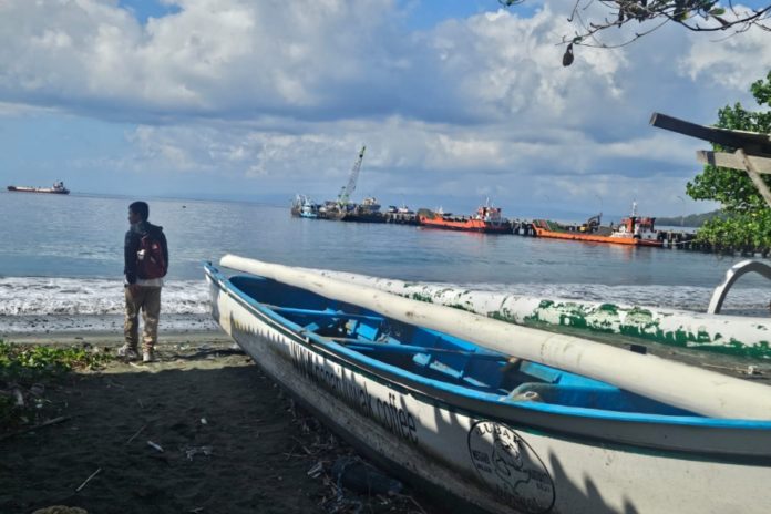 Nelayan Tanah Ampo Paceklik Tangkapan Ikan 1