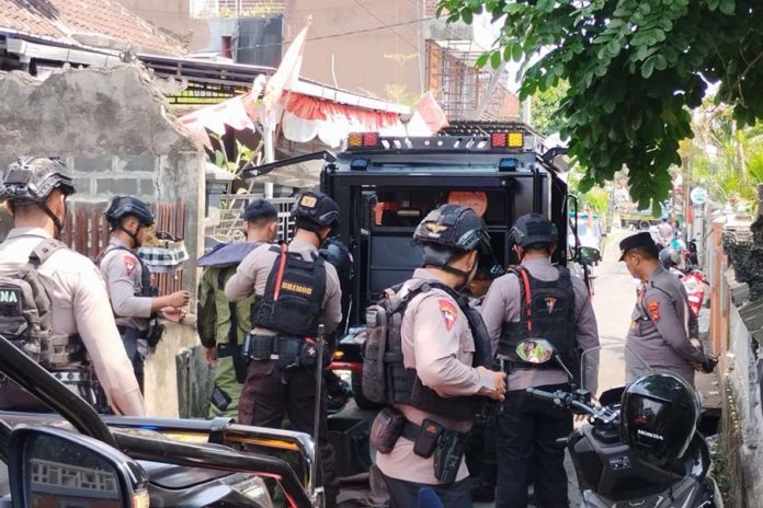Paket Misterius Di Kendran, Jimbom Polda Bali Dikerahkan Ternyata Ini Isinya 1