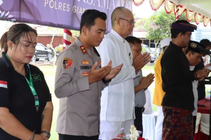 Polres Gianyar Dan Ojol Gelar Doa Lintas Agama 1